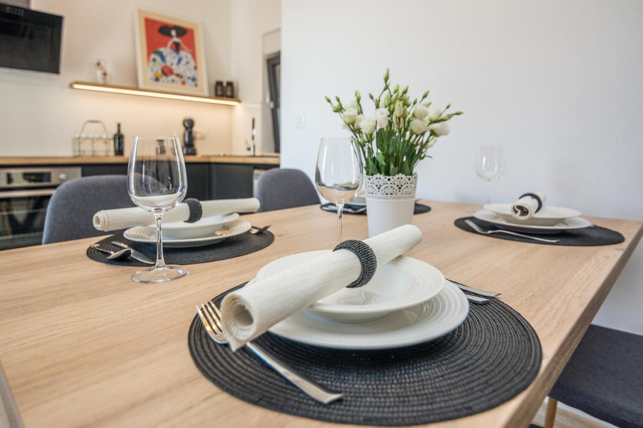 Apartments Maella Zadar Ngoại thất bức ảnh