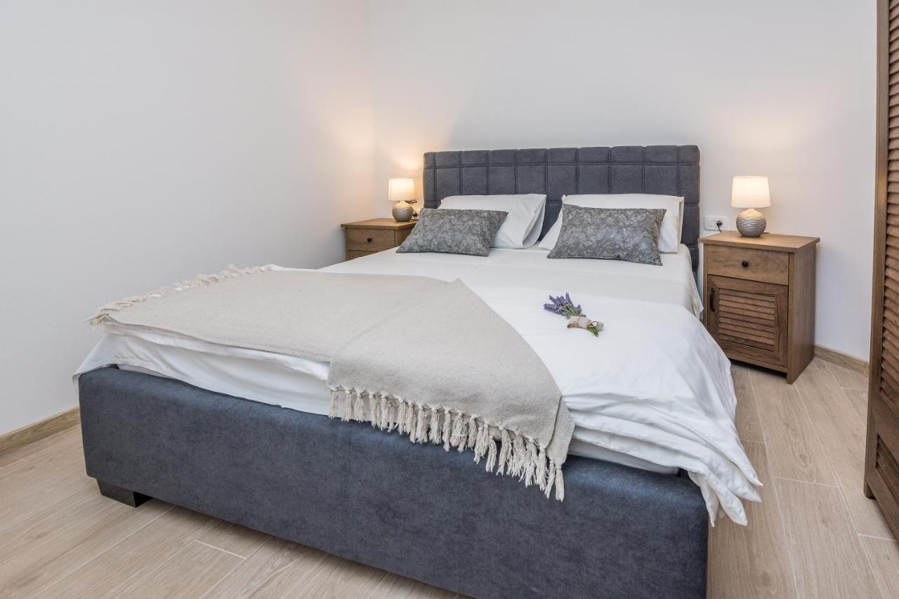 Apartments Maella Zadar Ngoại thất bức ảnh