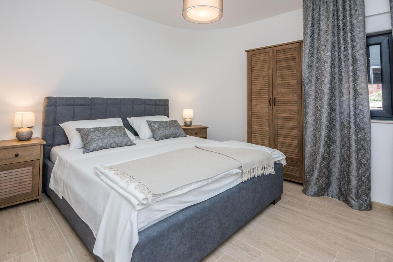 Apartments Maella Zadar Ngoại thất bức ảnh